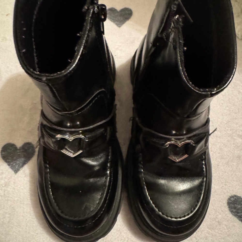 Zara Black Textured Sole